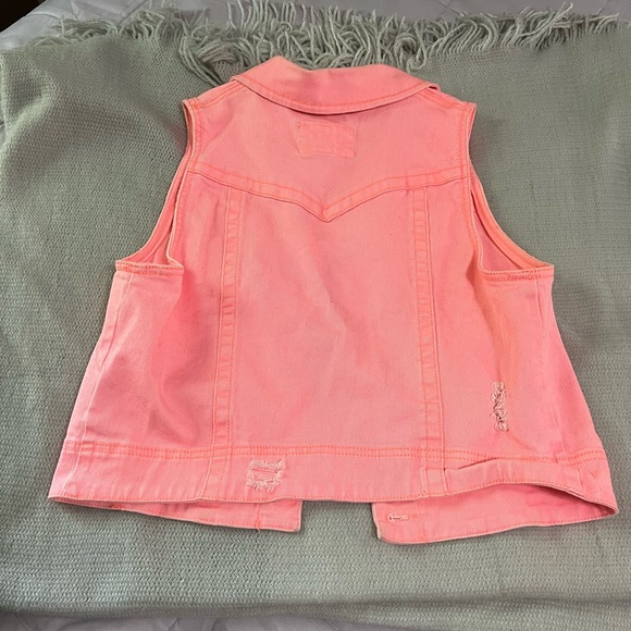 Vanity Vest - Picture 3 of 6